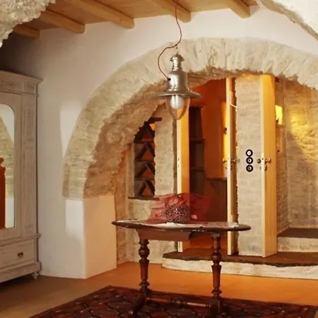 Villa Kardiani فيلة